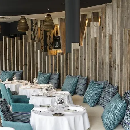 & Spa Les Bains D'arguin By Thalazur 호텔 3*